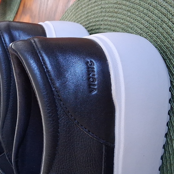 Vionic Black Leather Kearney Slip On Platform Comfort Sneakers Size 11 - Picture 4 of 11